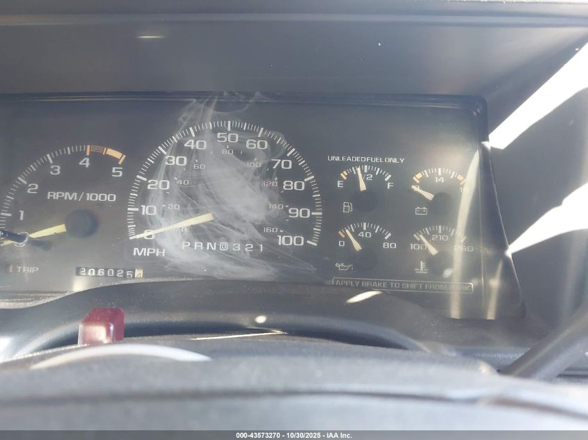 1995 Chevrolet Suburban C2500 VIN: 1GNGC26N5SJ440921 Lot: 43573270