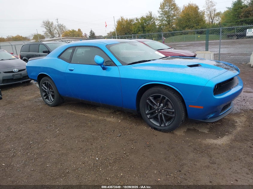 DODGE CHALLENGER SXT AWD