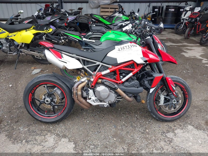 2020 Ducati Hypermotard 950/950 Sp VIN: ZDMBAJDT3LB005187 Lot: 43573390