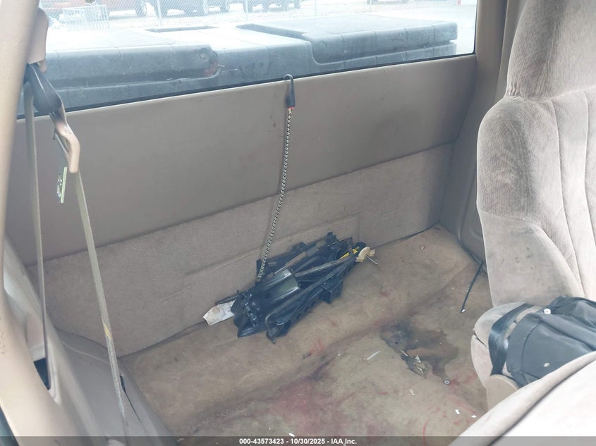 1998 GMC Sonoma Sls VIN: 1GTCS19W6W8506737 Lot: 43573423