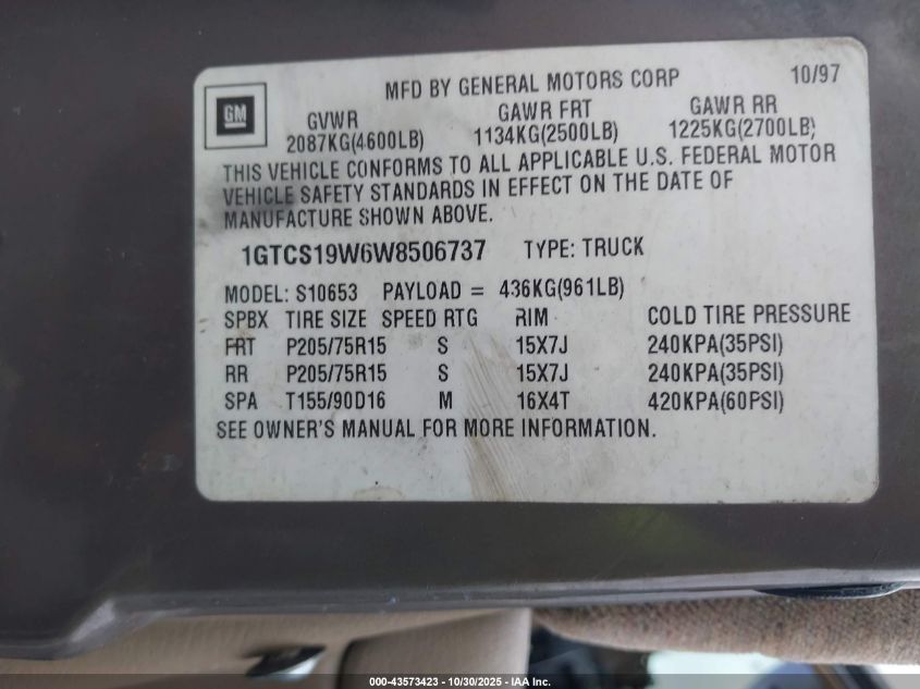 1998 GMC Sonoma Sls VIN: 1GTCS19W6W8506737 Lot: 43573423