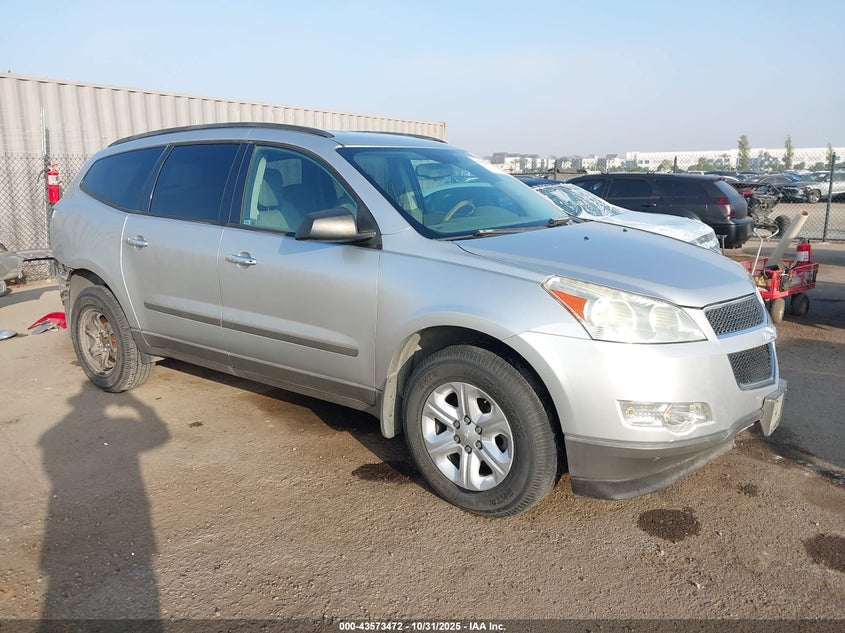 CHEVROLET TRAVERSE LS