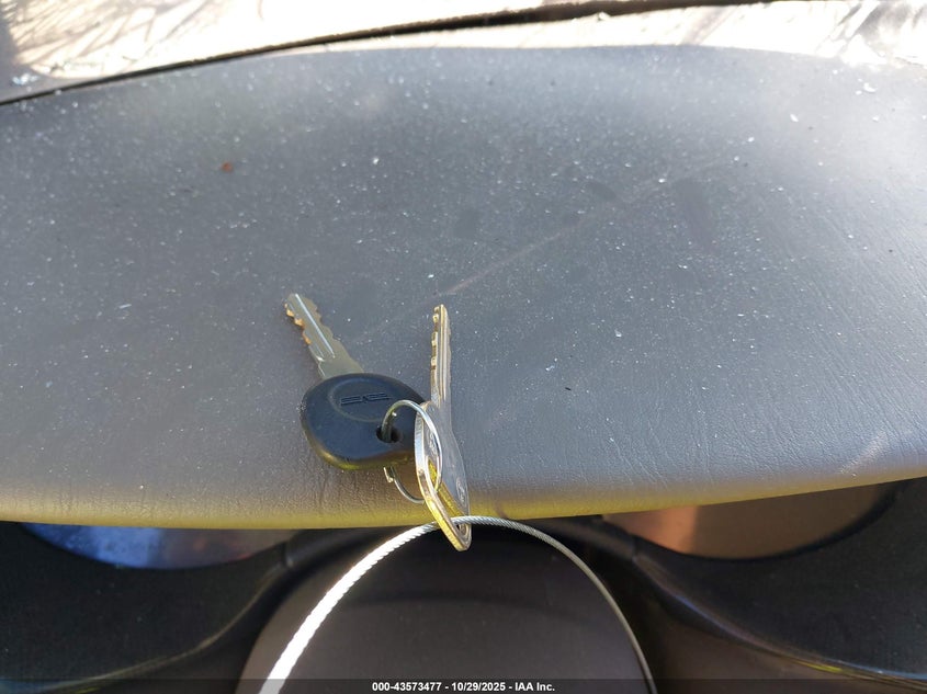 2000 Chevrolet Malibu VIN: 1G1ND52J2Y6338885 Lot: 43573477