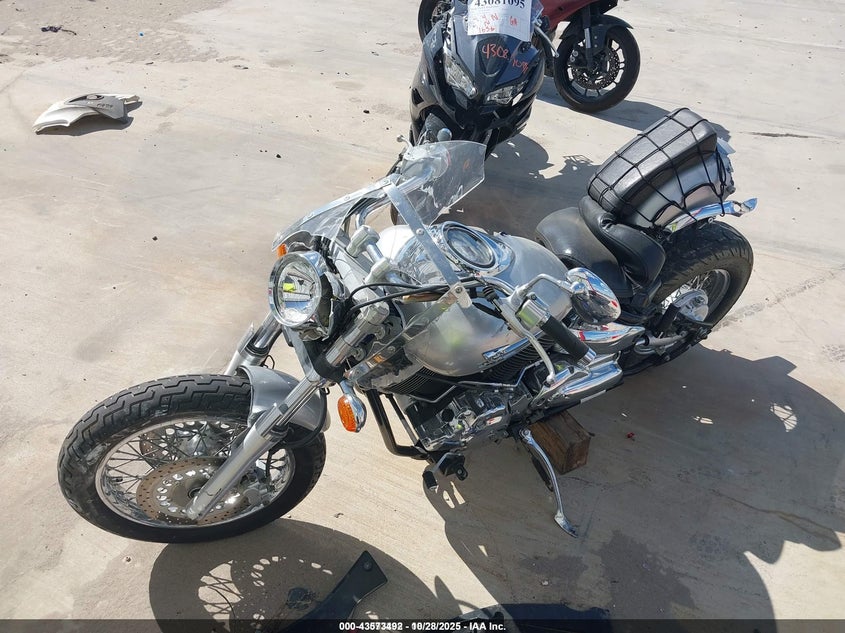 2004 Yamaha Xvs1100 A silver null null JYAVP11E24A050279 photo #3