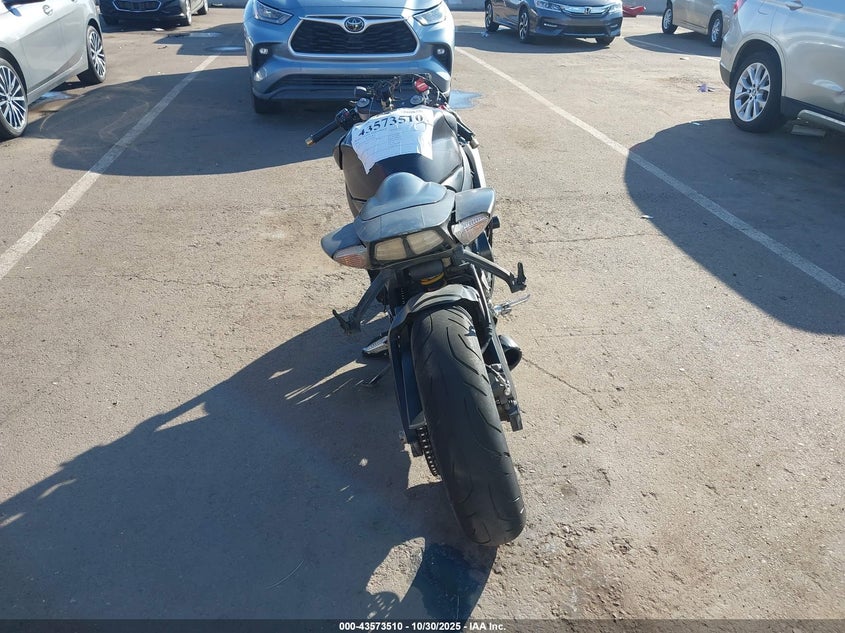 2006 Suzuki Gsx-R750 K6 VIN: JS1GR7KA562110598 Lot: 43573510