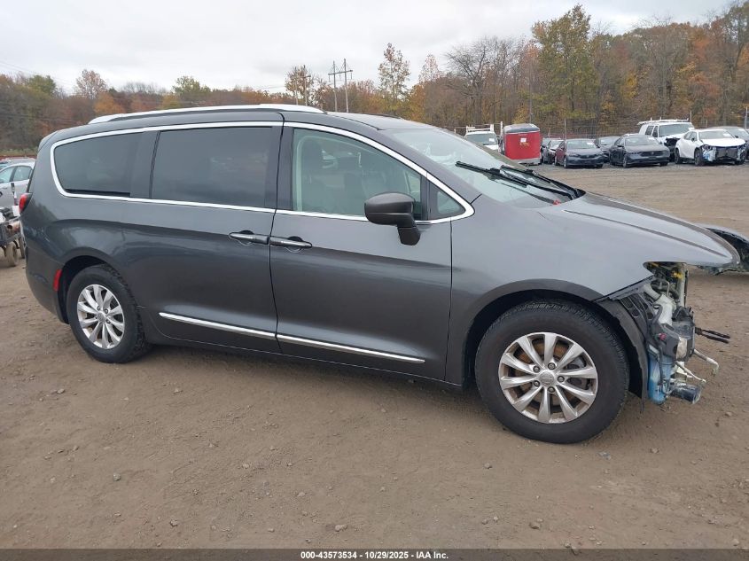 2018 Chrysler Pacifica Touring L Plus VIN: 2C4RC1EGXJR104075 Lot: 43573534