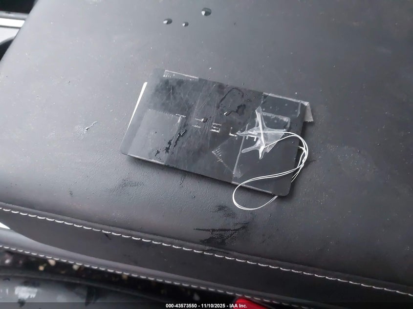 2025 Tesla Model Y Long Range Dual Motor All-Wheel Drive VIN: 7SAYGDEE4SA337933 Lot: 43573550