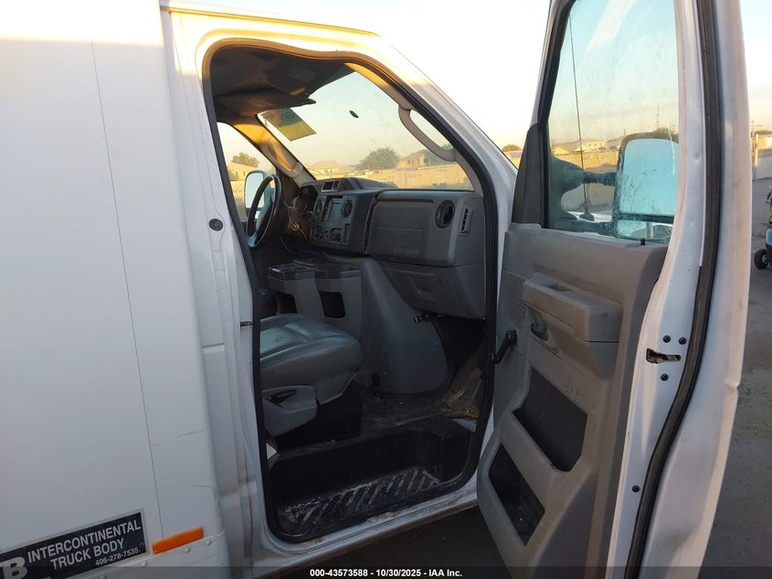 2010 Ford E-350 Cutaway VIN: 1FDWE3FL3ADA12258 Lot: 43573588