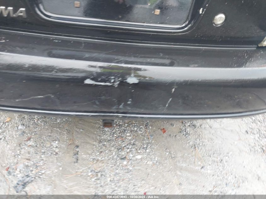 2000 Nissan Maxima Gle/Gxe/Se VIN: JN1CA31D1YT742790 Lot: 43573693