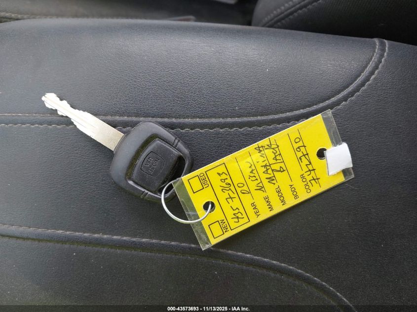 2000 Nissan Maxima Gle/Gxe/Se VIN: JN1CA31D1YT742790 Lot: 43573693