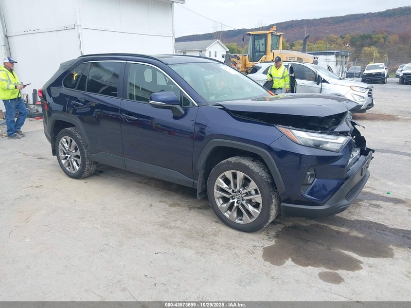 TOYOTA RAV4 XLE PREMIUM