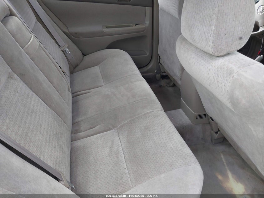 JTDBE32K320006078 2002 TOYOTA CAMRY photo no. 8