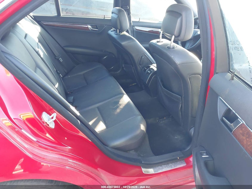 2009 Mercedes-Benz C 300 Luxury 4Matic/Sport 4Matic VIN: WDDGF81X29F215578 Lot: 43573802