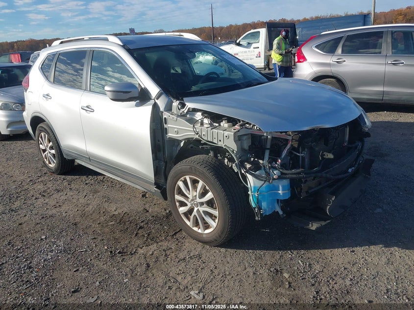 2018 NISSAN ROGUE SV - KNMAT2MV6JP575564