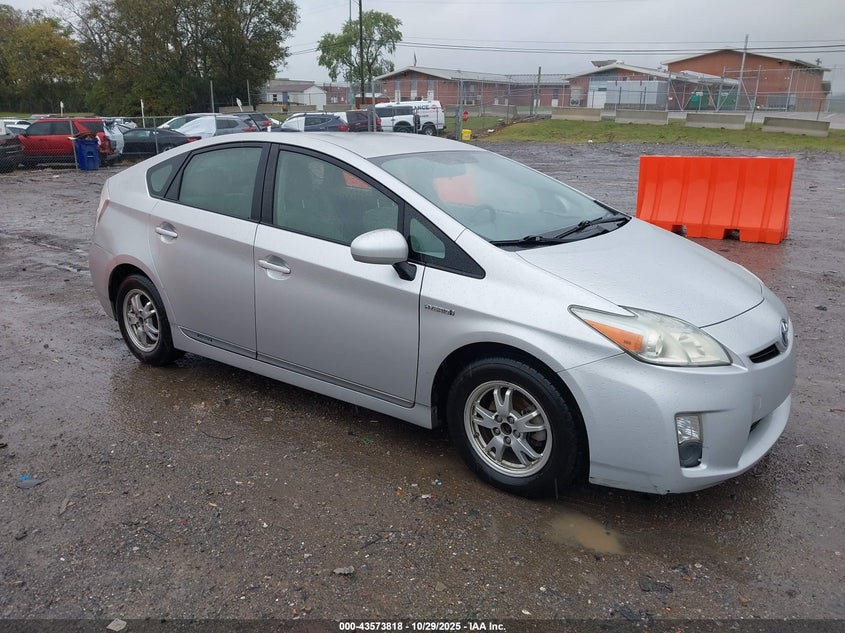 TOYOTA PRIUS THREE