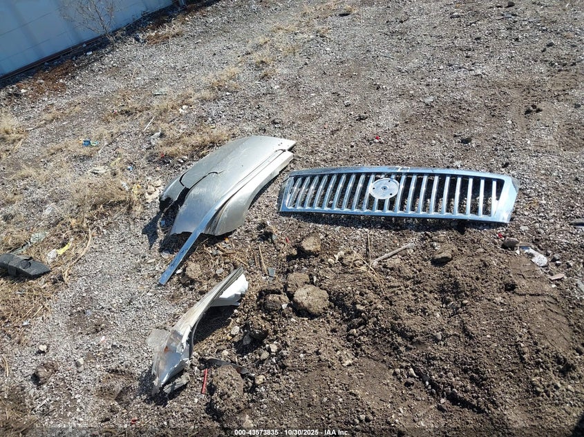 2008 Mercury Grand Marquis Ls VIN: 2MEHM75V18X627127 Lot: 43573835