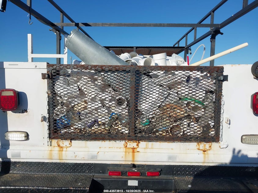 2006 Ford F-450 Chassis Xl/Xlt VIN: 1FDXF46P96EB83253 Lot: 43573915