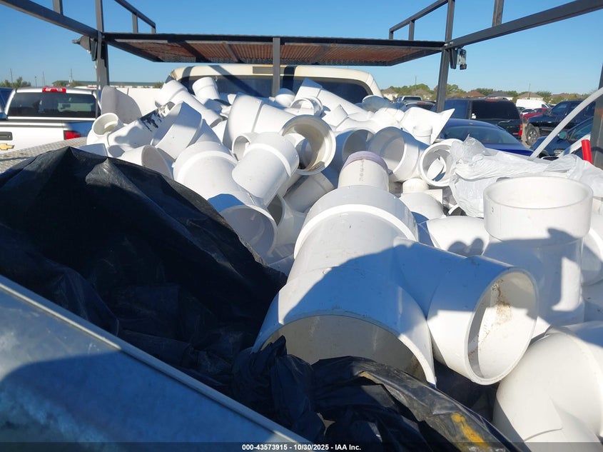 2006 Ford F-450 Chassis Xl/Xlt VIN: 1FDXF46P96EB83253 Lot: 43573915