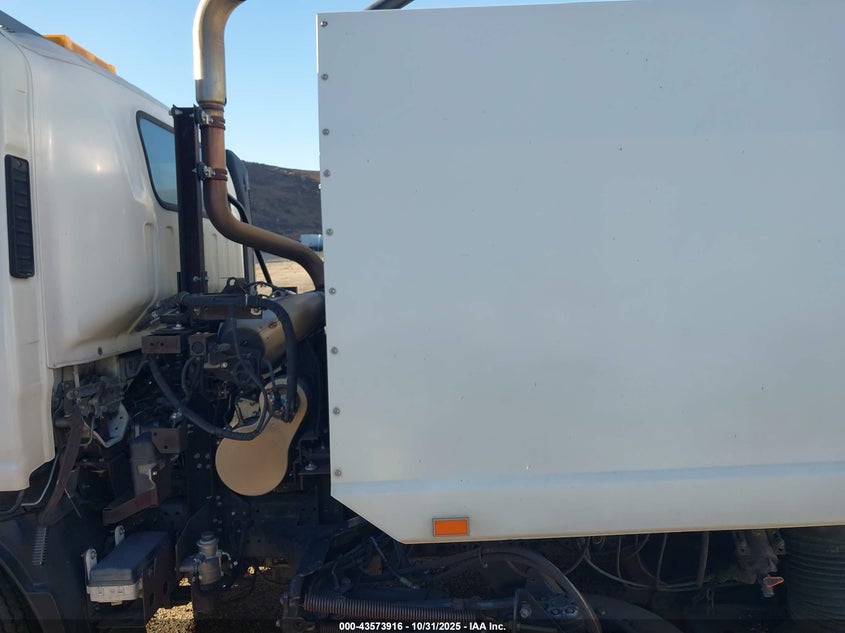 2010 Isuzu Dsl Reg VIN: JALE5W160A7901685 Lot: 43573916