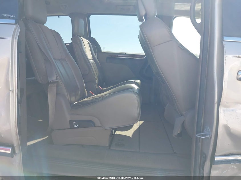 2013 Chrysler Town & Country Limited VIN: 2C4RC1GG1DR682485 Lot: 43573940