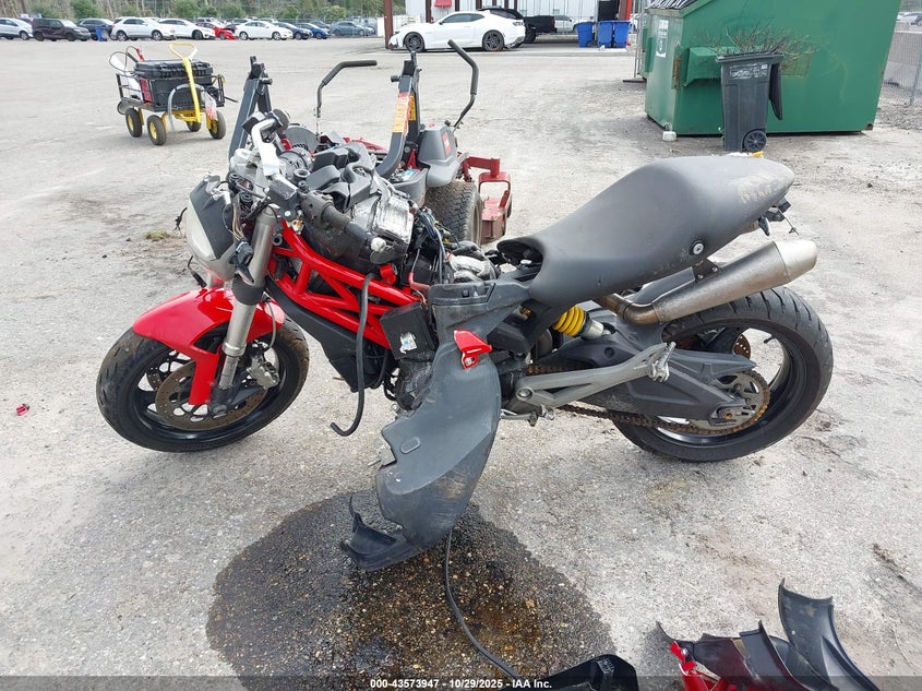 2010 Ducati Monster 696 VIN: ZDM1RADN6AB026697 Lot: 43573947