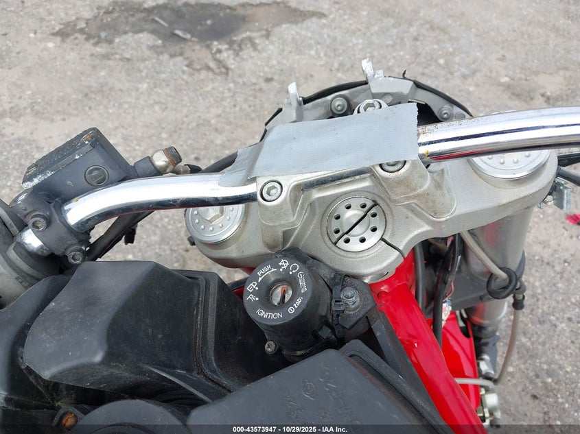 2010 Ducati Monster 696 VIN: ZDM1RADN6AB026697 Lot: 43573947