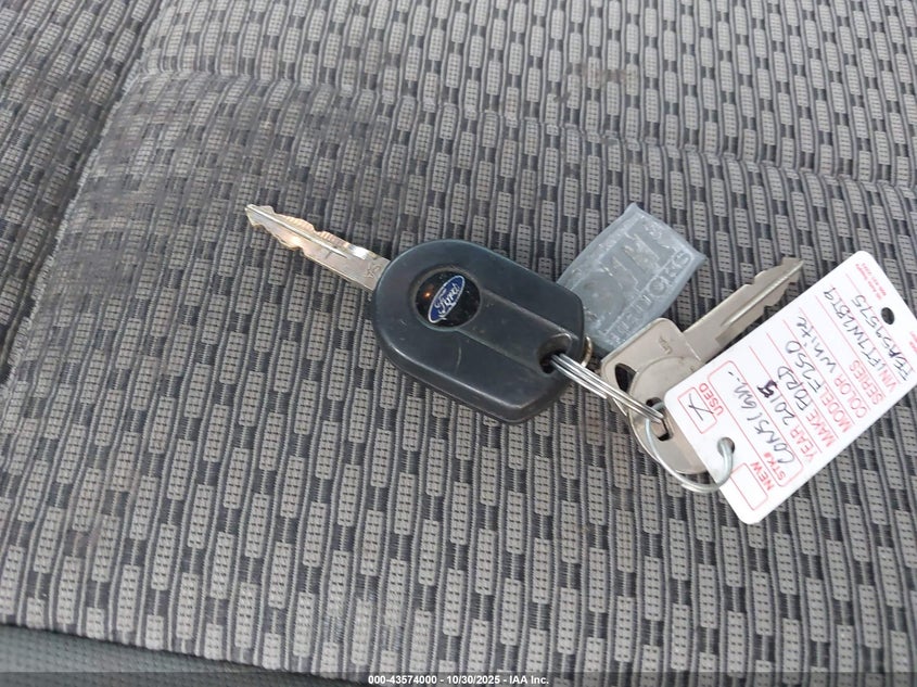 2015 Ford F-250 Xl VIN: 1FT7W2BT9FEA59575 Lot: 43574000