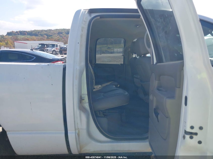 2004 Dodge Ram 1500 Slt/Laramie VIN: 1D7HU18D44S540049 Lot: 43574041