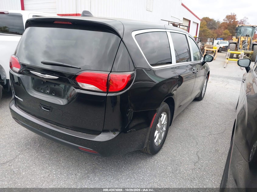 2C4RC1CG4TR189632 2026 CHRYSLER VOYAGER photo no. 4