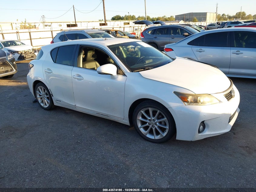 LEXUS CT 200H PREMIUM