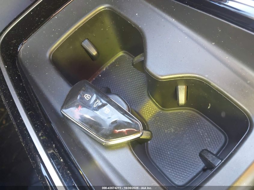 2024 Volkswagen Id.4 S VIN: 1V25MPE8XRC015925 Lot: 43574211