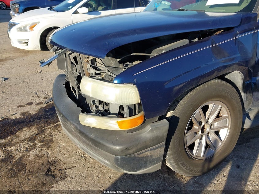 2003 Chevrolet Tahoe Ls VIN: 1GNEC13V93R306390 Lot: 43574233