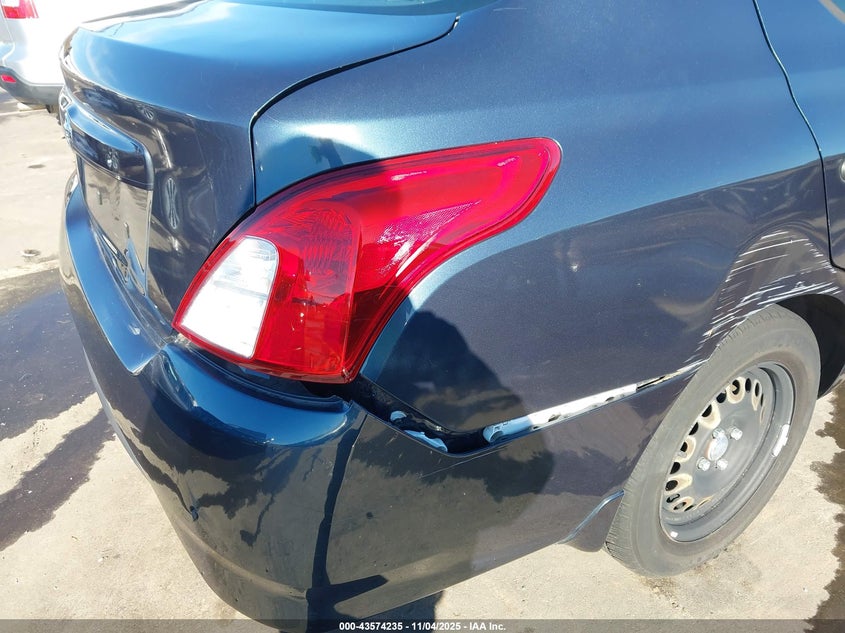 2017 NISSAN VERSA 1.6 S - 3N1CN7AP5HL809207