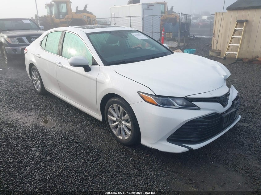 TOYOTA CAMRY LE