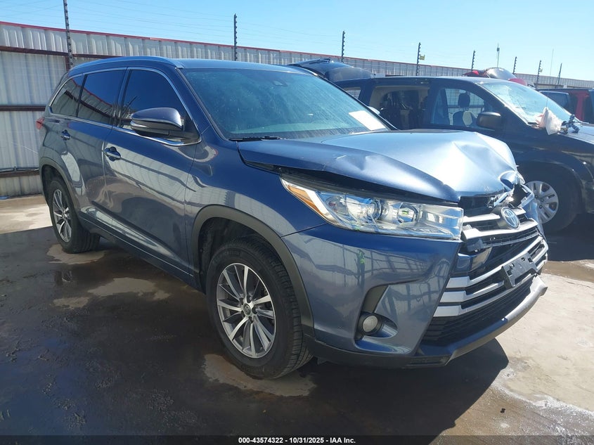 TOYOTA HIGHLANDER XLE