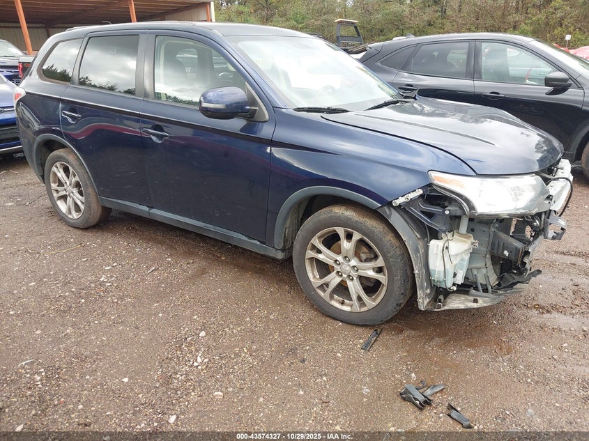 MITSUBISHI OUTLANDER SE