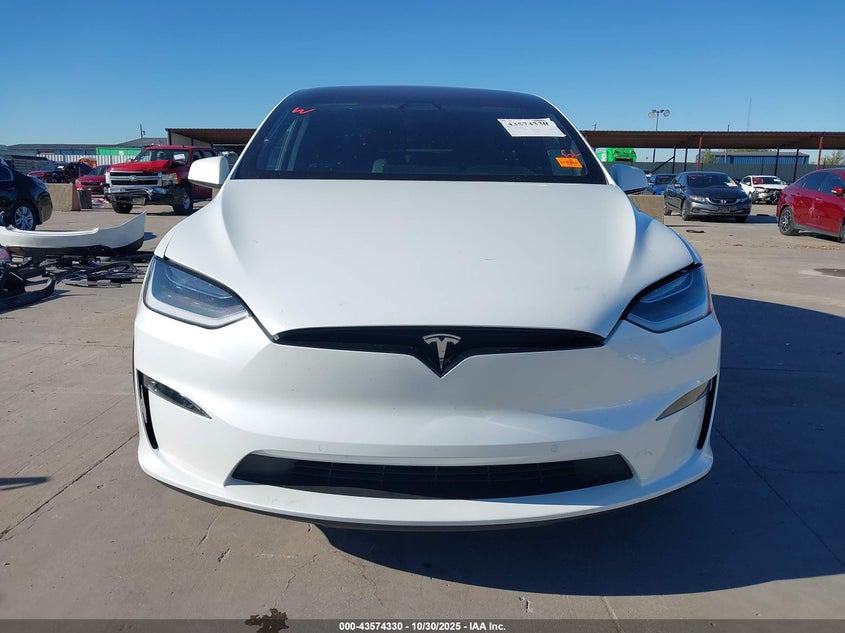 2022 Tesla Model X Dual Motor All-Wheel Drive VIN: 7SAXCBE58NF343818 Lot: 43574330