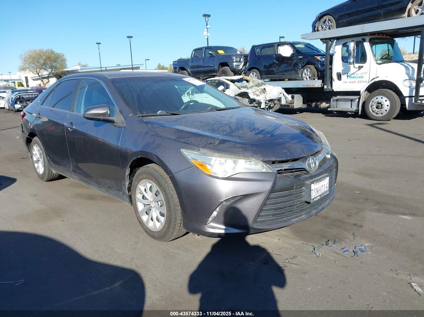 TOYOTA CAMRY LE