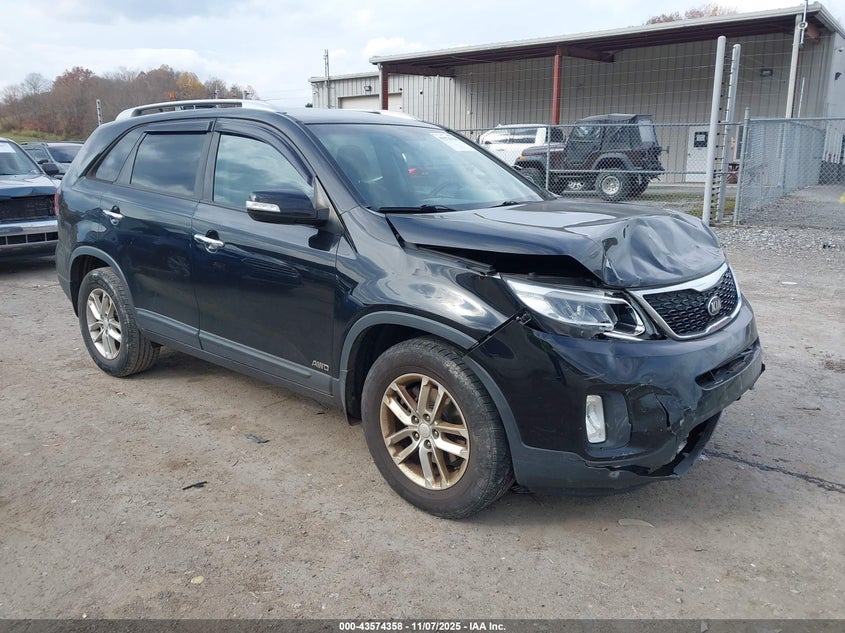 2014 KIA SORENTO LX - 5XYKTDA60EG514474