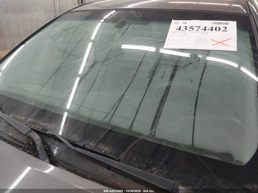 2008 Toyota Matrix VIN: 2T1KR32E88C714985 Lot: 43574402