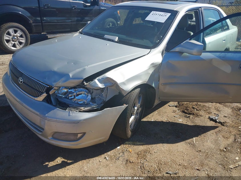 2000 Toyota Avalon Xls VIN: 4T1BF28B6YU001940 Lot: 43574425