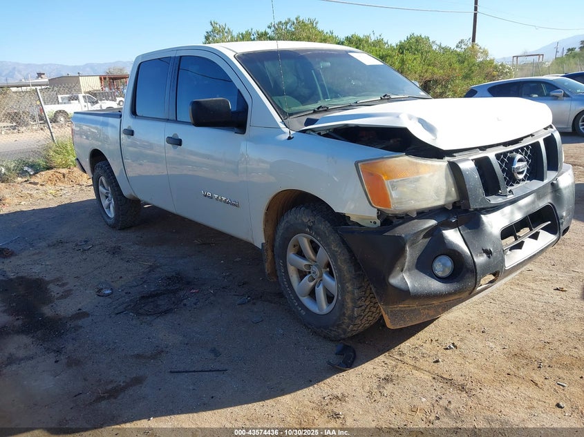 NISSAN TITAN S