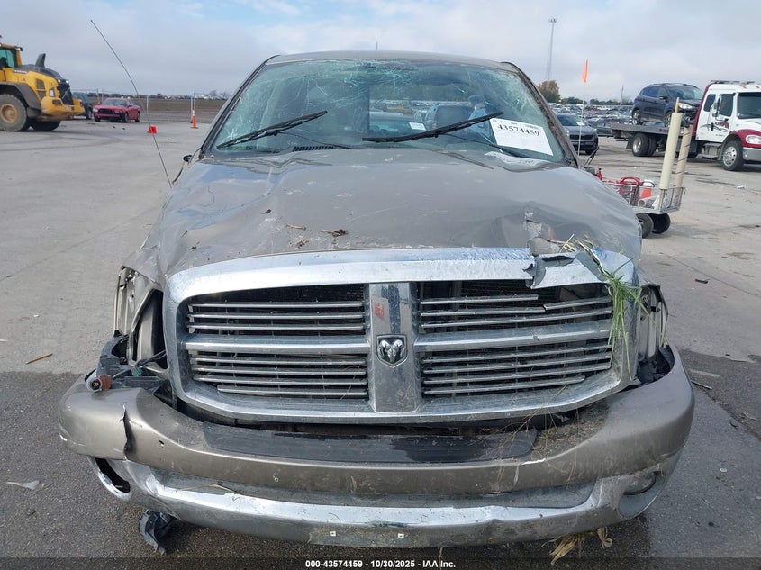 2007 Dodge Ram 1500 Slt/Trx4 Off Road/Sport VIN: 1D7HU18207S180748 Lot: 43574459