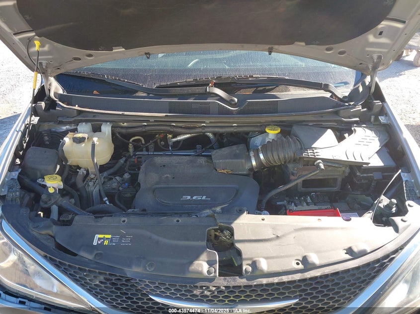 2017 CHRYSLER PACIFICA TOURING-L - 2C4RC1BG6HR564655