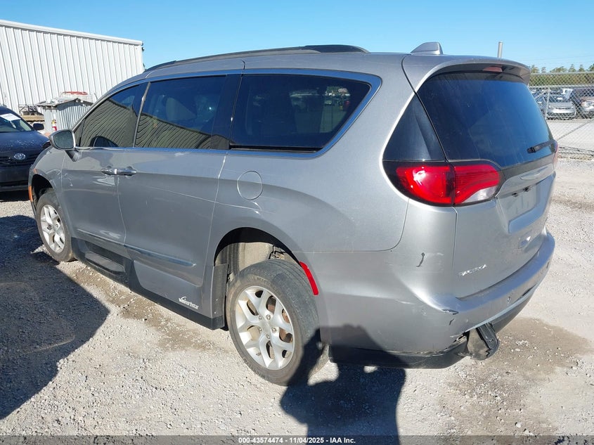 2017 CHRYSLER PACIFICA TOURING-L - 2C4RC1BG6HR564655