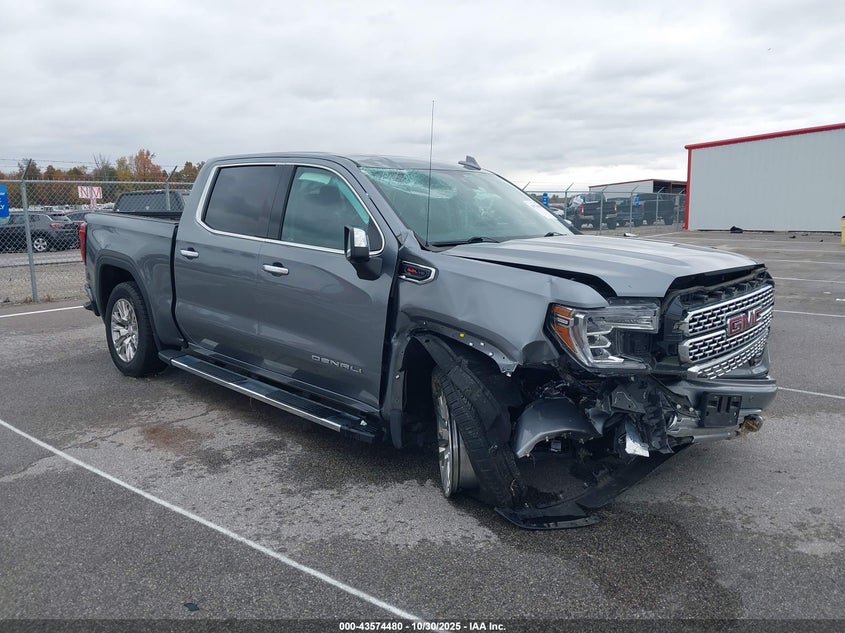 GMC SIERRA 1500 4WD SHORT BOX DENALI