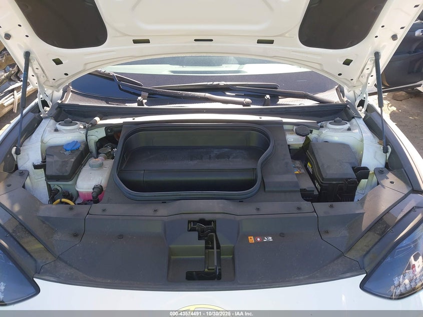 2023 Hyundai Ioniq 6 Se VIN: KMHM24AA2PA020857 Lot: 43574491