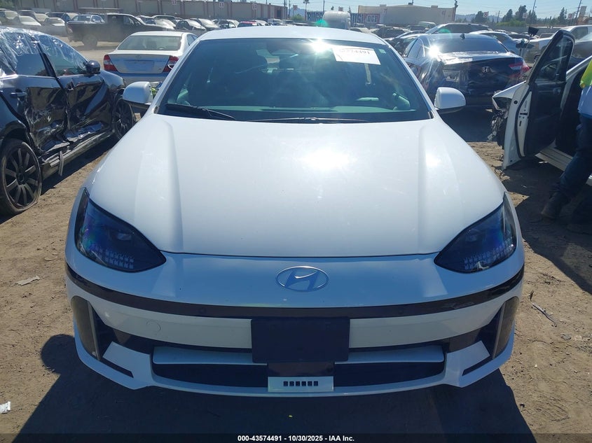 2023 Hyundai Ioniq 6 Se VIN: KMHM24AA2PA020857 Lot: 43574491
