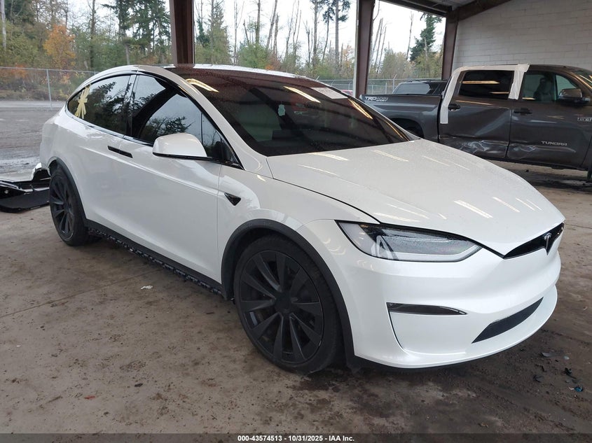 TESLA MODEL X DUAL MOTOR ALL-WHEEL DRIVE/STANDARD RANGE