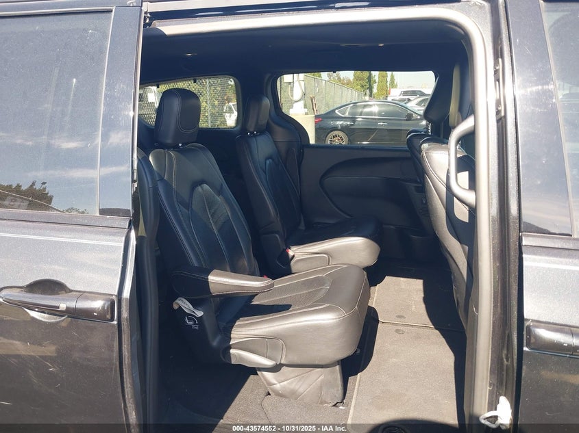 2018 Chrysler Pacifica Touring L Plus VIN: 2C4RC1EG6JR204352 Lot: 43574552